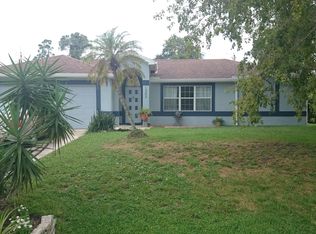 302 NE Glentry Ave, Port Saint Lucie, FL 34983