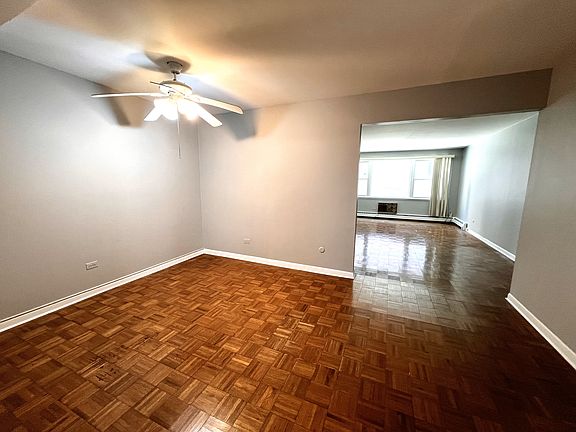4th image of 2060 W Chase Ave APT 1A