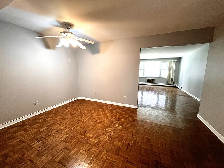 2060 W Chase Ave #1A — Photo 4