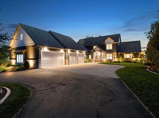 W6403 Firelane #8, Menasha, WI 54952