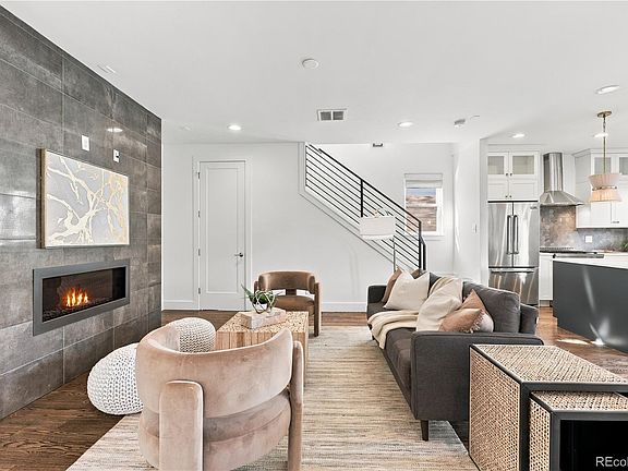 3rd image of 2747 W 25th Avenue