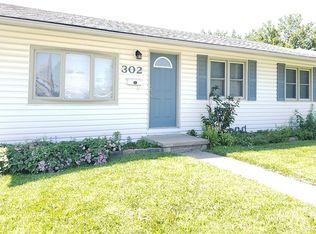 302 W Hyde Park Ave, Saint Joseph, MO 64504