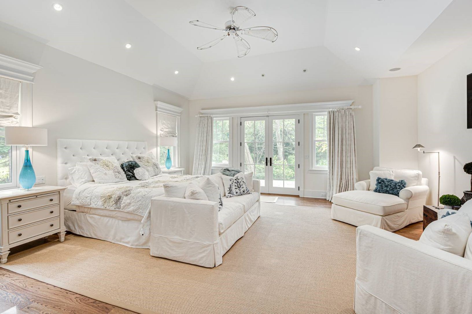  Spacious Primary Suite