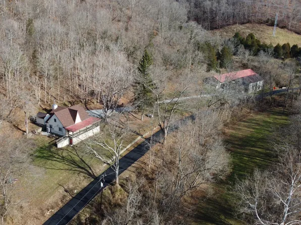 8211 Scoffield Rd, Ripley, OH 45167