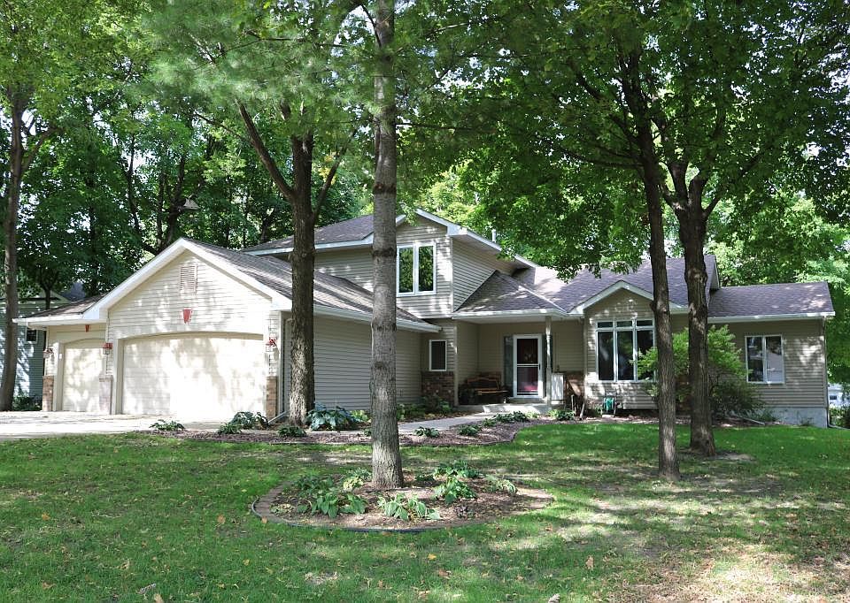 1st image of 1002 Philipp Pkwy