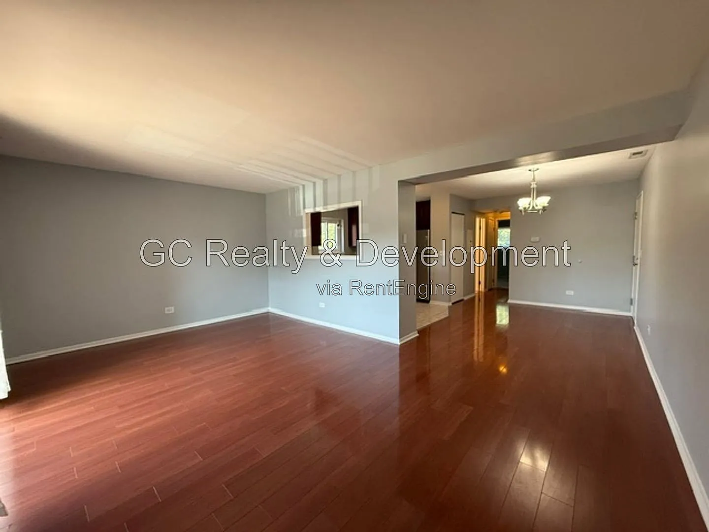2 bed, 1.0 bath, 900 sqft, $1,925 — Photo 2