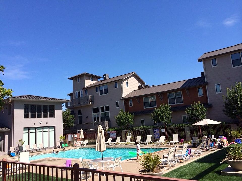 2nd image of 4238 Rickeys Way Unit V