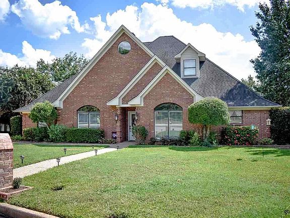 2nd image of 3417 Harwood Dr