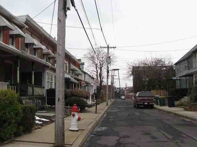 2nd image of 433 Pierce St