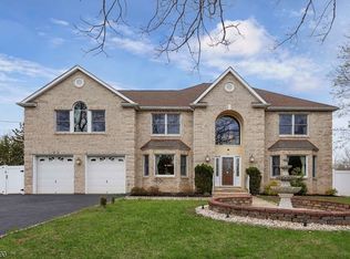 172 Ethel Rd, Edison, NJ 08817