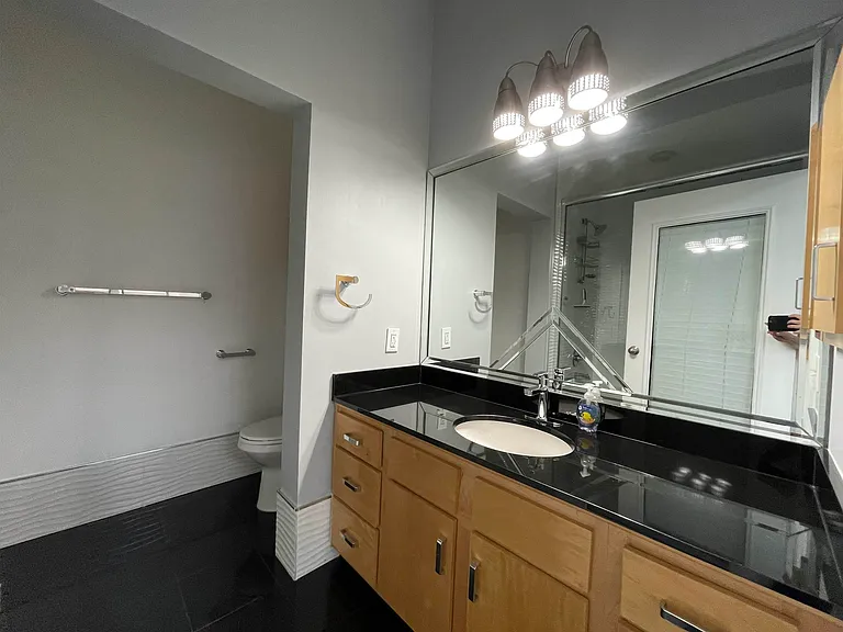 700 Harbor Bend Rd #202 — Photo 10