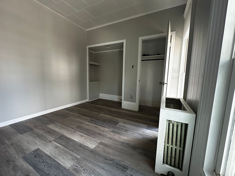 1st image of 17 Hornbeck Ave #1