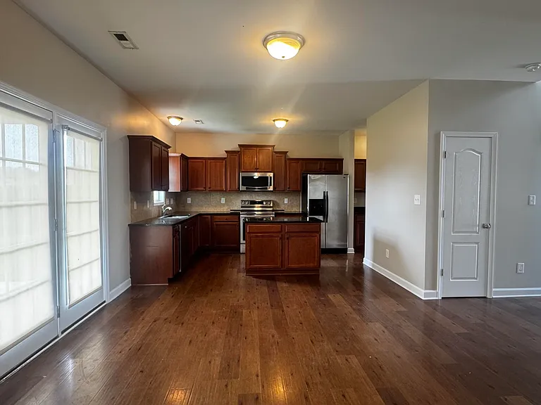 105 Long Pond Dr — Photo 8