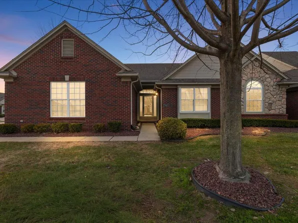 52559 Sable Dr, Macomb, MI 48042