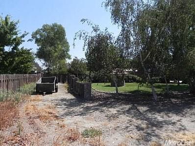 3rd image of 5295 Sherwood Ct