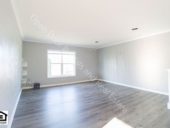 3rd image of 202 W Main St #2