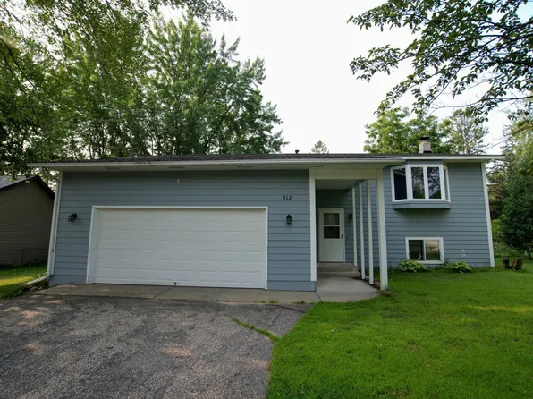 312 8th St N, Sartell, MN 56377