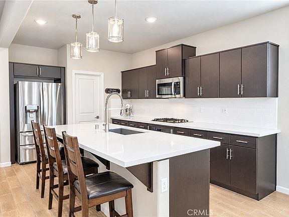 4th image of 612 Atlantica Dr S