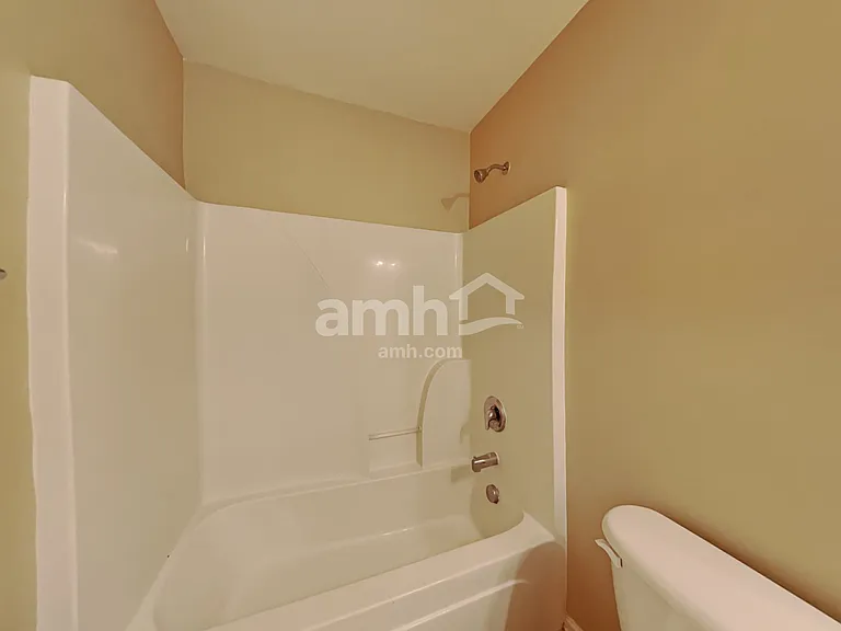 231 Mott Rd — Photo 20