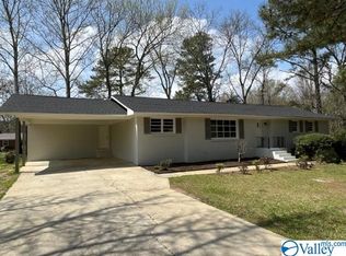 403 6th St NE, Arab, AL 35016