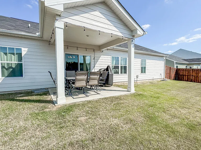 907 Sweetgrass Cir — Photo 15