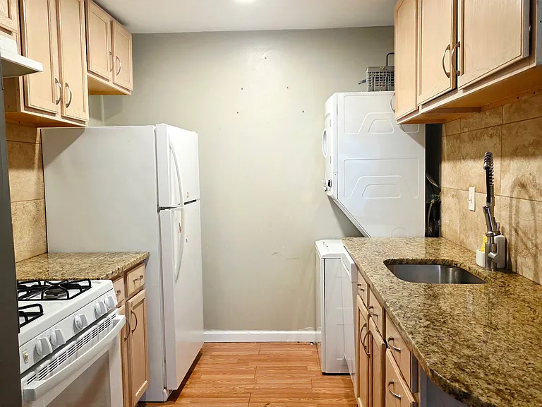 2727 Rhawn St #10A — Photo 2