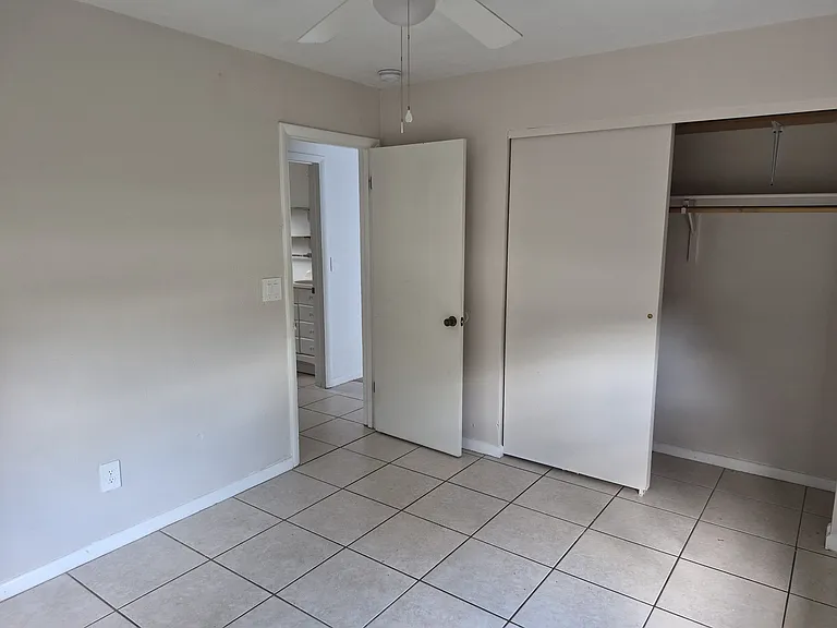 Bedroom 1 (Front)