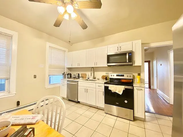 3 bed, 9999 sqft, $4,000 — Photo 2