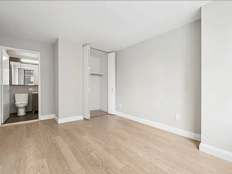 345 E 94th St #8E — Photo 8
