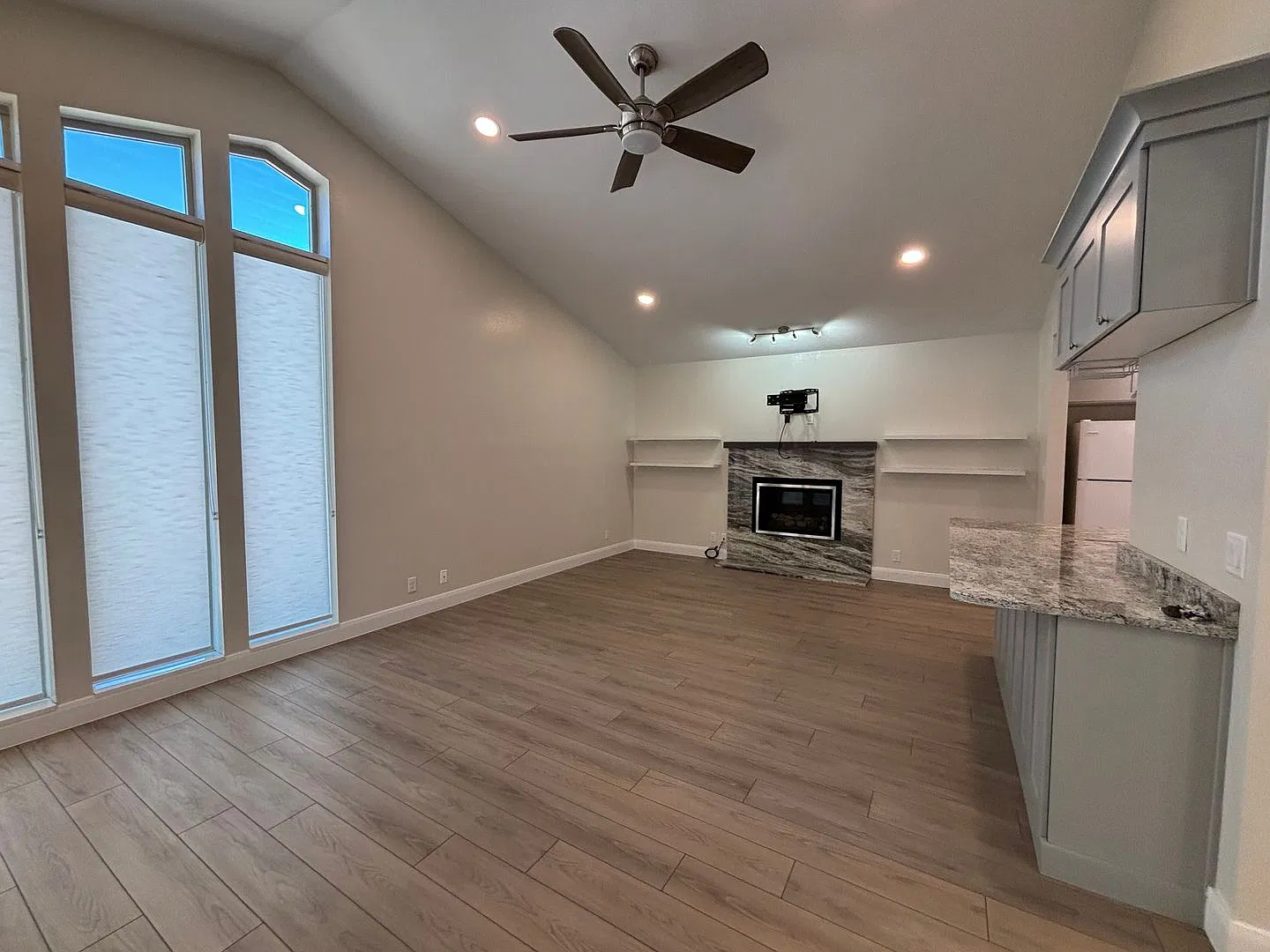 Spacious Remodeled Home For Rent! — Photo 1