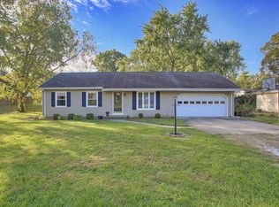 1201 W Dianne Ln, Mahomet, IL