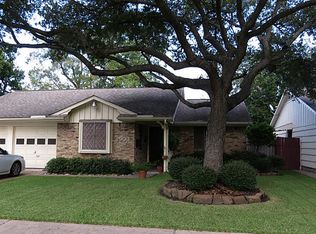 2903 Dewberry Ln, Pasadena, TX 77502