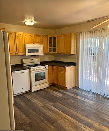 3rd image of 4104 Gardensen Dr