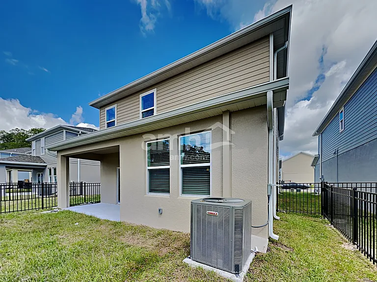 22435 Bellini Cir — Photo 31