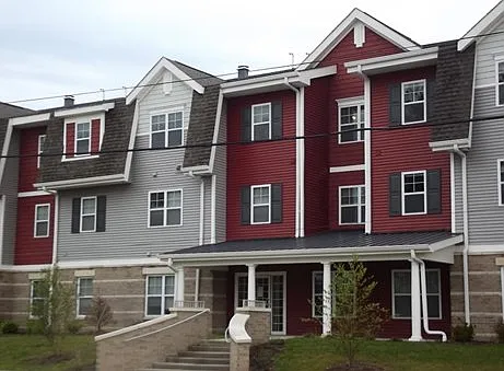 114 N Gallatin Ave — Photo 2