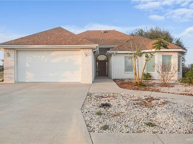 3321 E Clubhouse Dr — Photo 2
