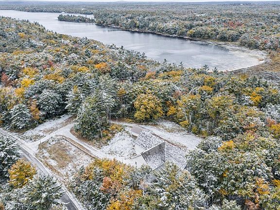 2nd image of 826 Somerville Road