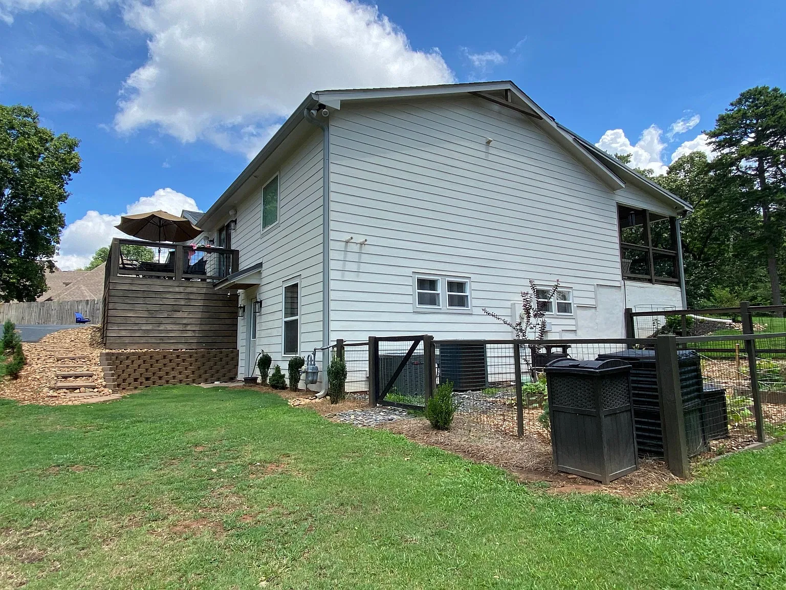 4 bed, 3.5 bath, 3000 sqft, $3,500 — Photo 4