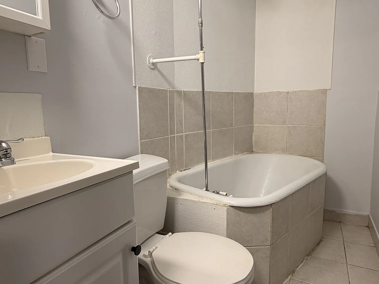 Studio, $850 — Photo 4