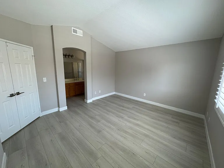 10785 Penara St — Photo 8