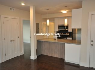 659 Massachusetts Ave #7T, Boston, MA 02118