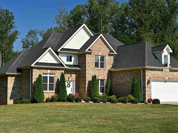 114 Jaspers Ln, Stuarts Draft, VA 24477