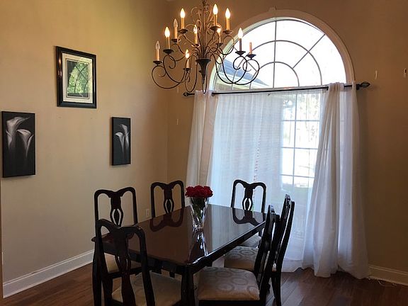 3rd image of 108 Olde Trace Dr
