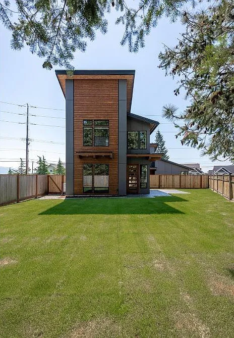 Exterior Photo of ADU/Yard Fully Fenced