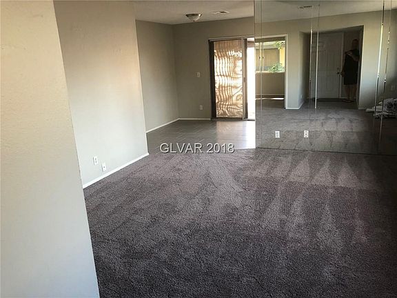 3rd image of 6215 Meadow Brook Ln