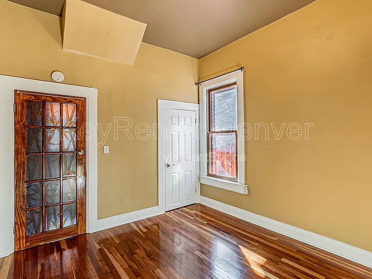 2105 W 31st Ave — Photo 14