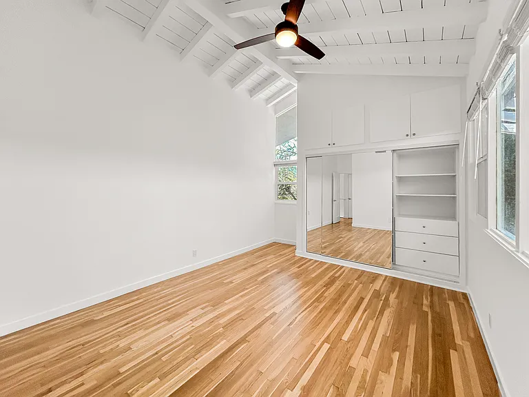 1128 Larrabee St #3 — Photo 23