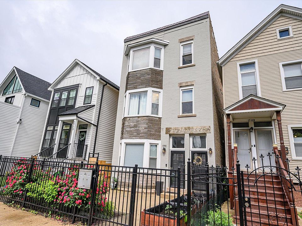 1st image of 1711 N Whipple St #1