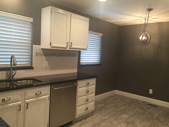 2nd image of 11 Julia Ave