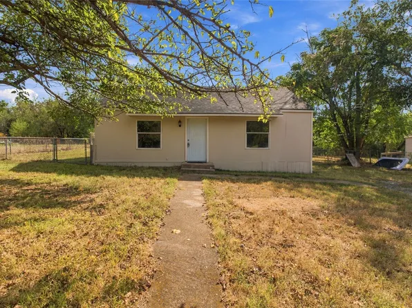 1504 S Travis Ave, Denison, TX 75021